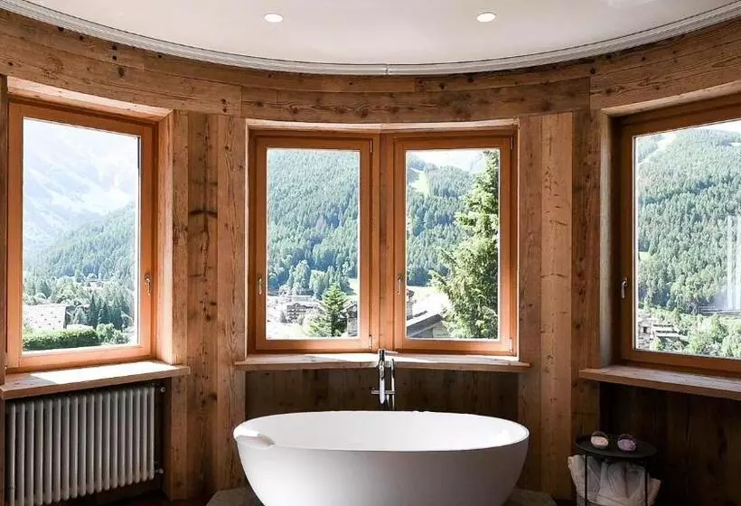 Hotelli Grey Castle Garnì&suite