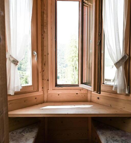 酒店 Grey Castle Garnì&suite