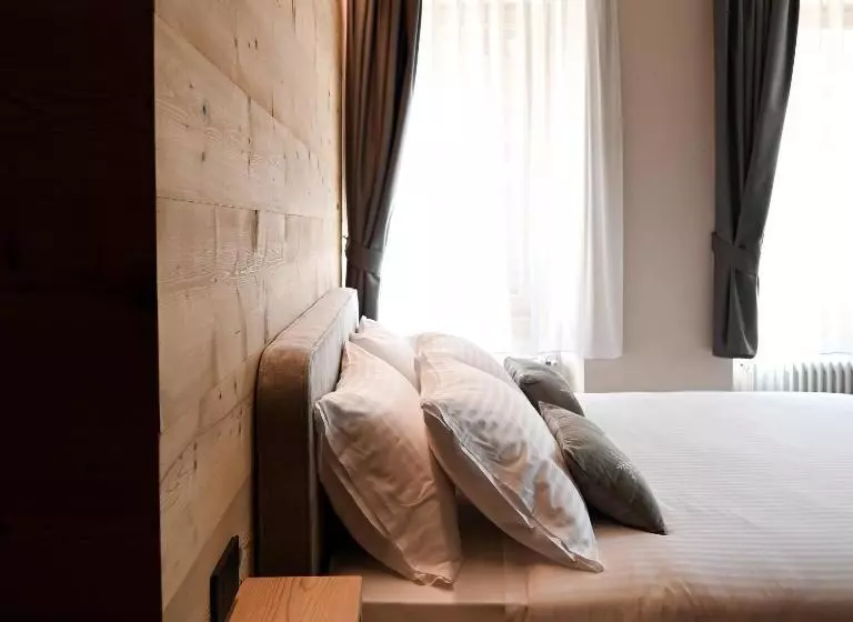 Hotelli Grey Castle Garnì&suite