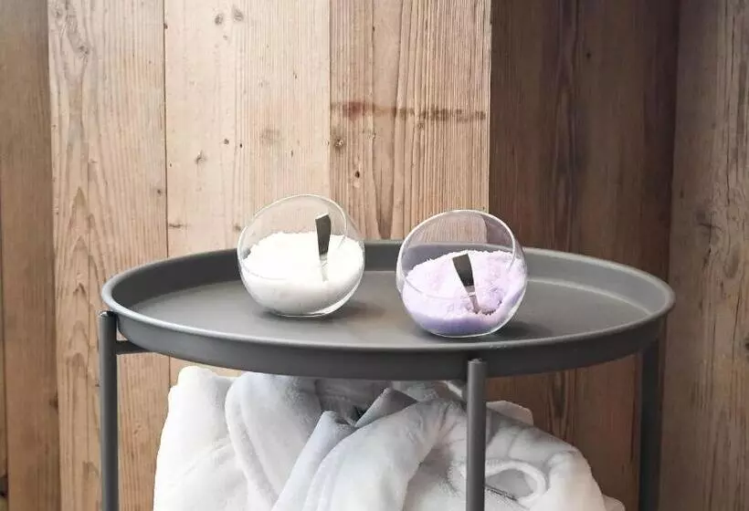 Hotelli Grey Castle Garnì&suite