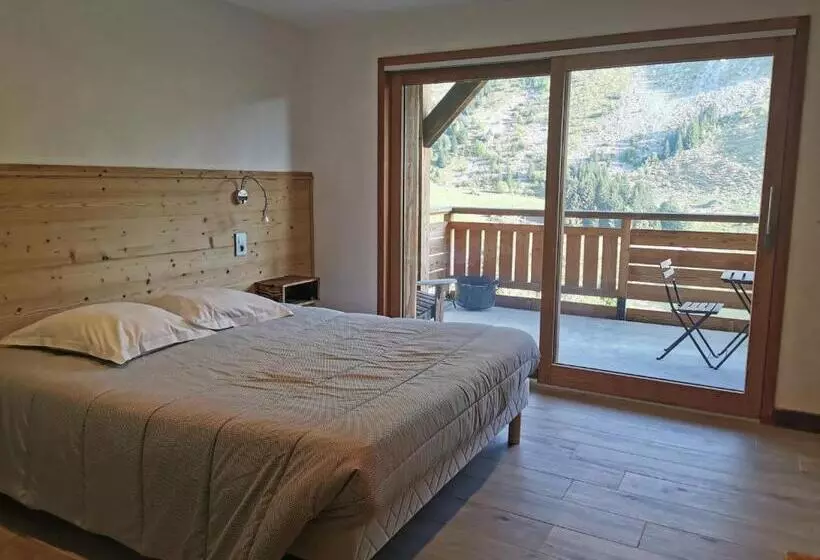 ホテル Hôtel Du Lac Des Confins