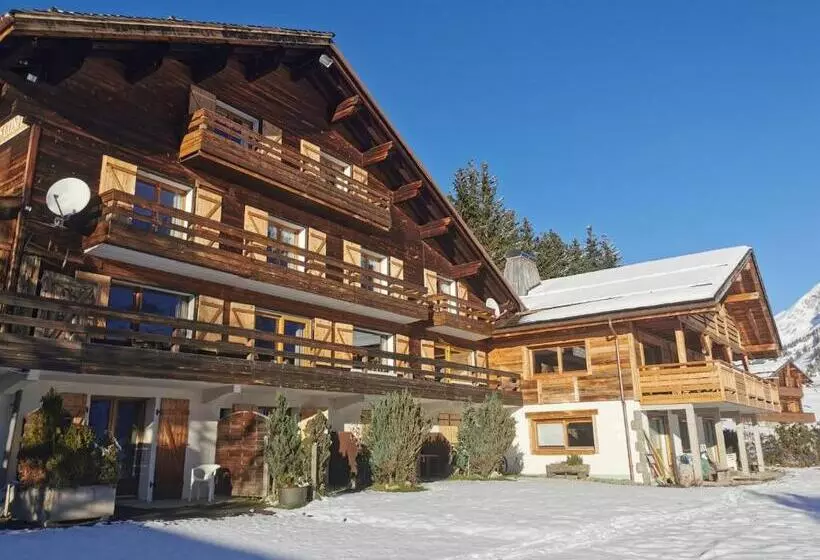 ホテル Hôtel Du Lac Des Confins