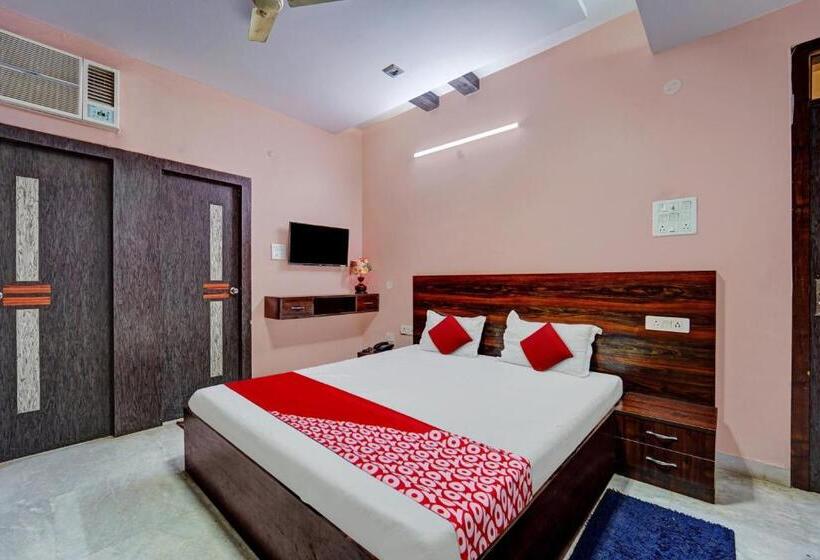 Hotel Oyo Flagship Wellfood Inn