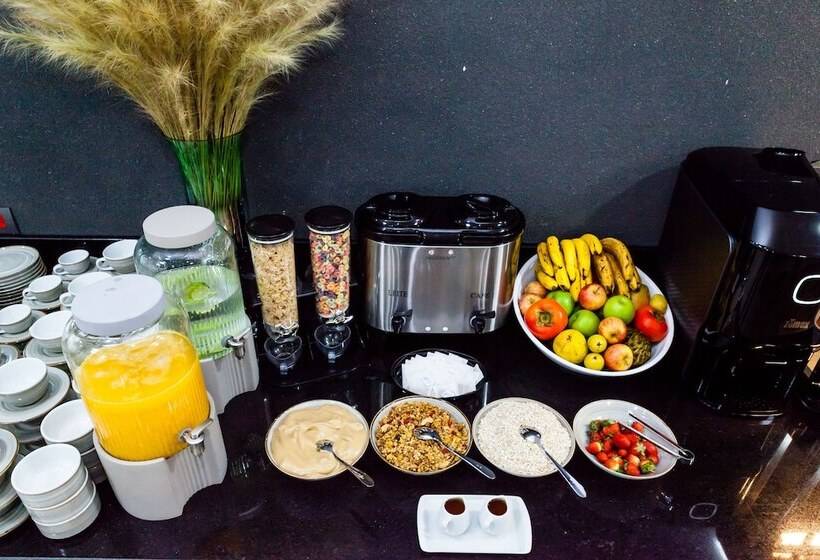 Отель Sophita Business