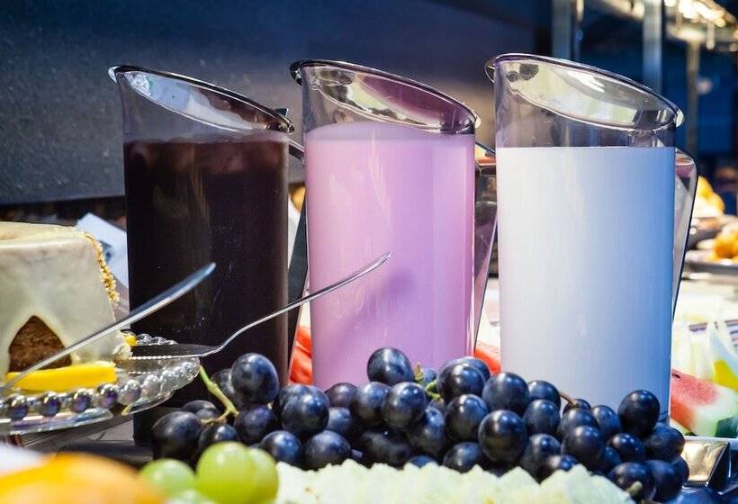 Отель Sophita Business