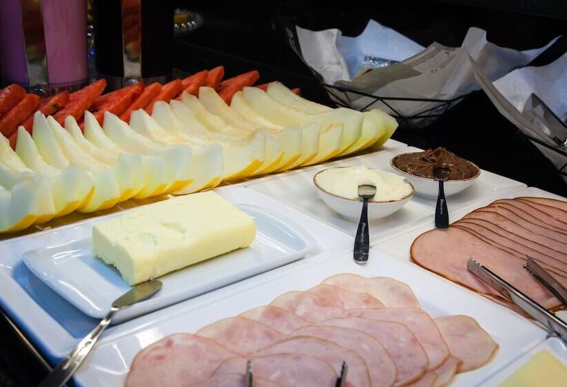 Отель Sophita Business