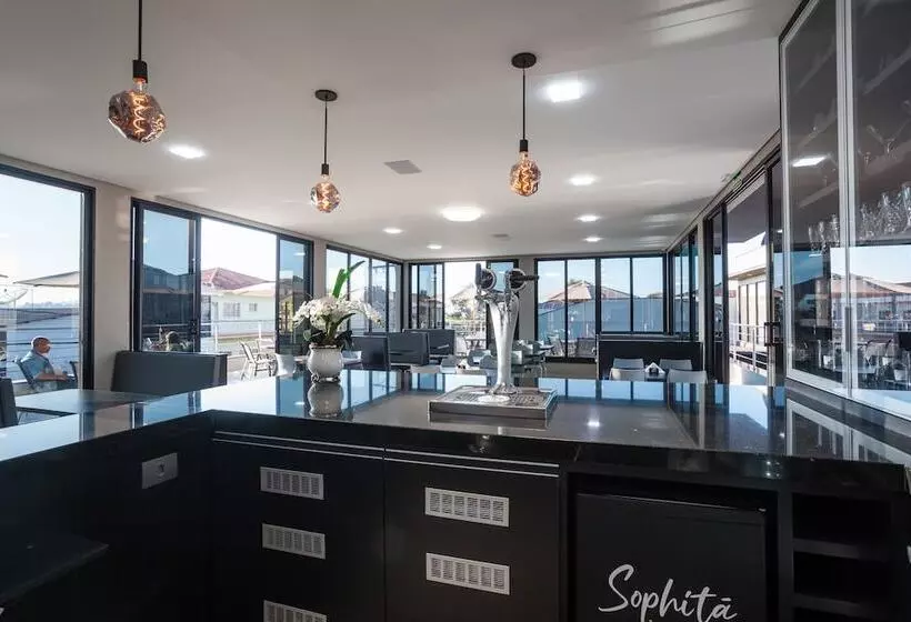 Hotelli Sophita Business