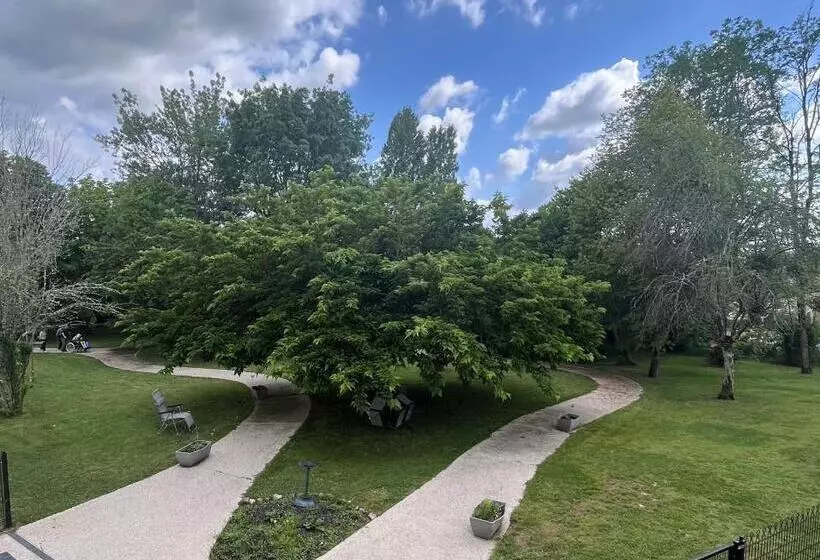 L Orangerie De Beauséjour