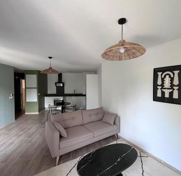 L Orangerie De Beauséjour