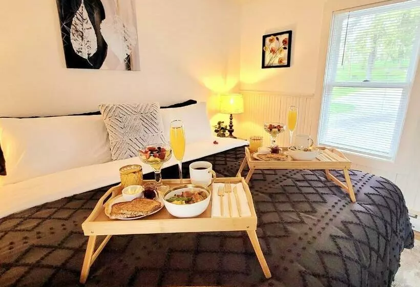 ユースホステル Pump House Inn & Spa