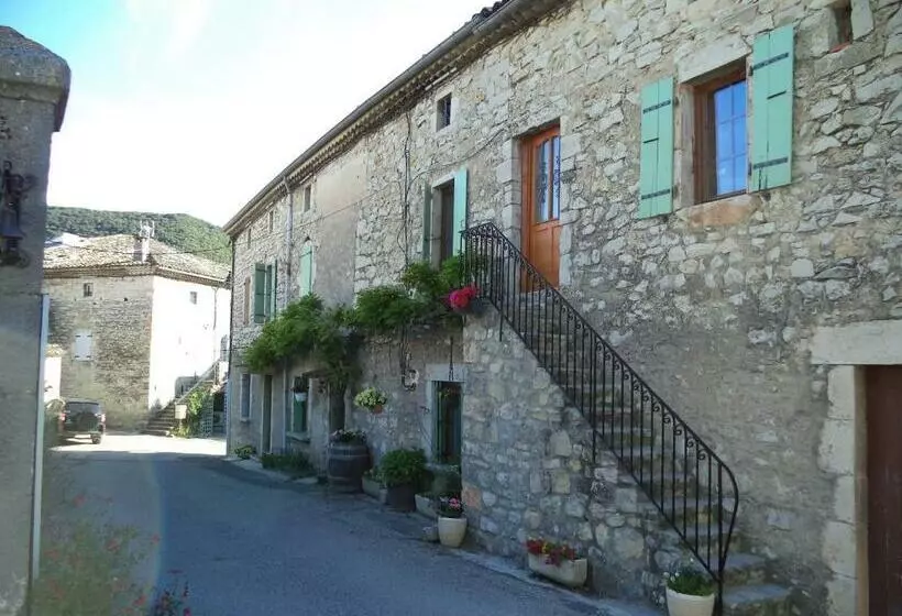 Aamiaismajoitus (B&B) La Dame Blanche