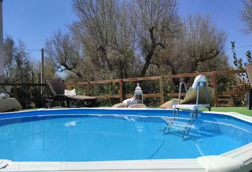 Aamiaismajoitus (B&B) Masseria Li Vecchi