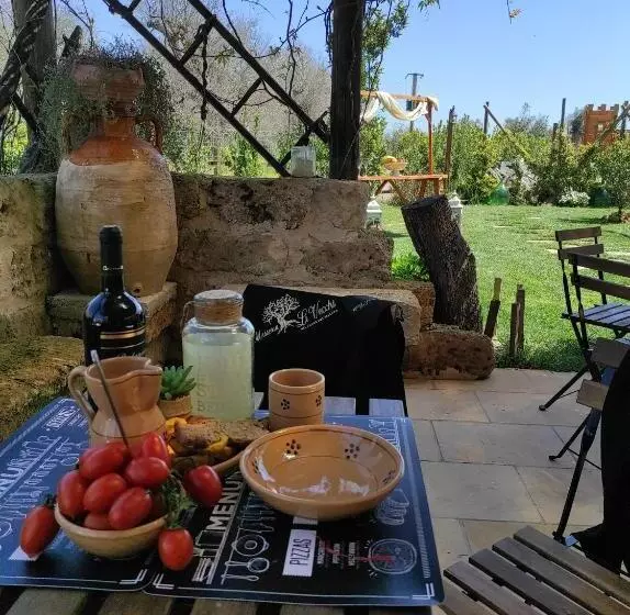 Aamiaismajoitus (B&B) Masseria Li Vecchi