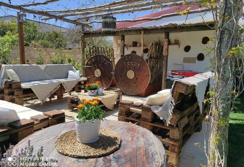 مبيت وإفطار Masseria Li Vecchi