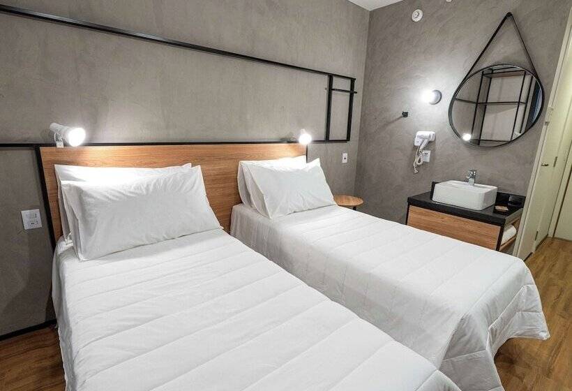 ホテル Ibis Guarapuava