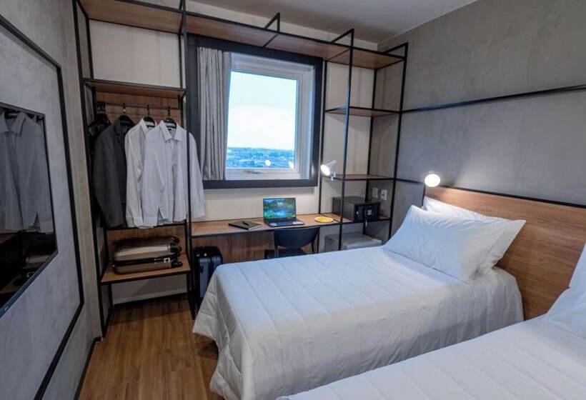 ホテル Ibis Guarapuava