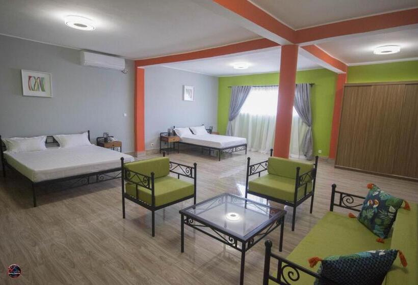 هتل Mon Choisy Hôtel Majunga