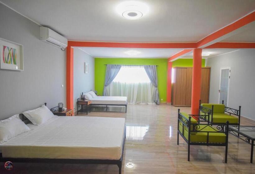 هتل Mon Choisy Hôtel Majunga