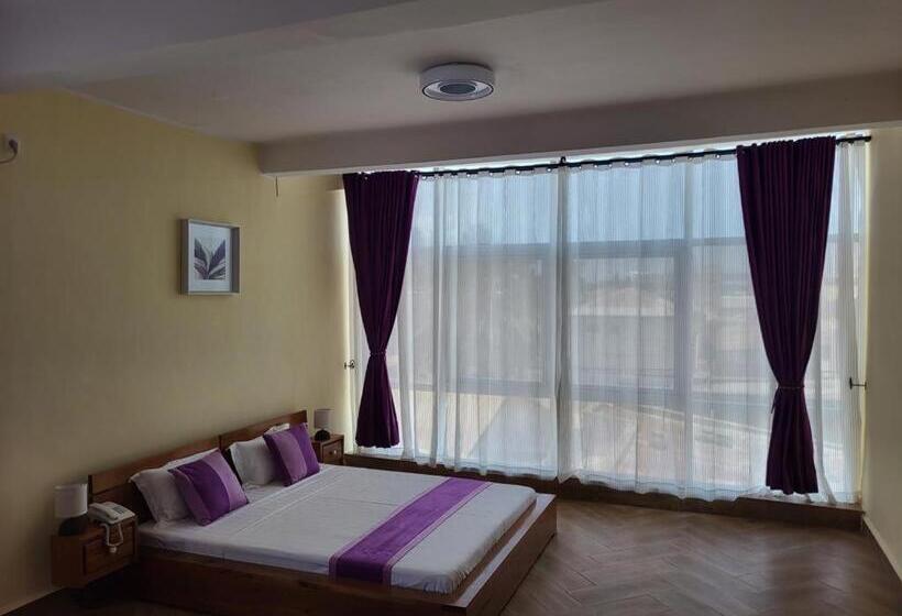 هتل Mon Choisy Hôtel Majunga