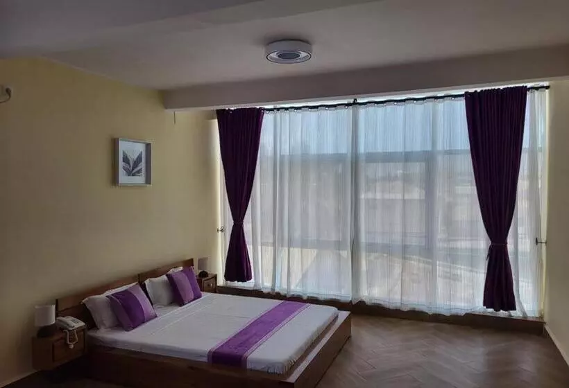 هتل Mon Choisy Hôtel Majunga