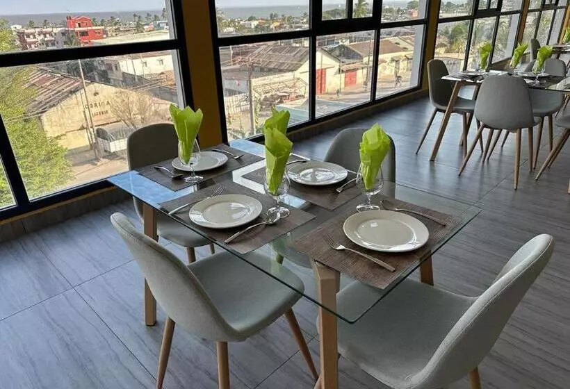 هتل Mon Choisy Hôtel Majunga