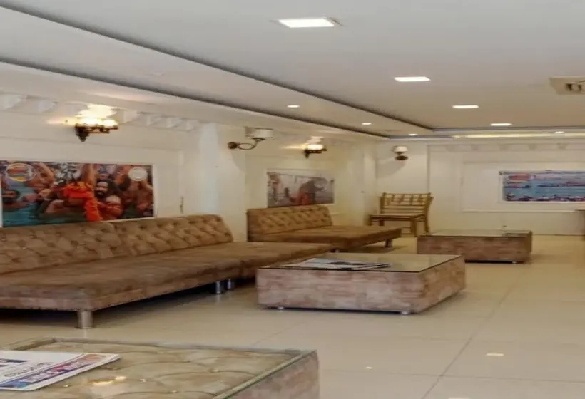 ホテル Ramesh Palace