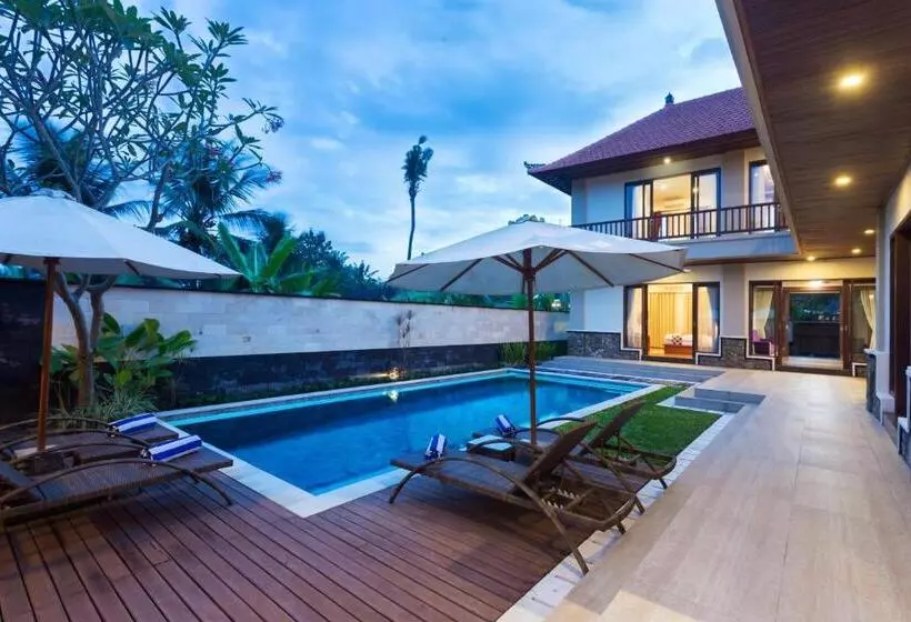 ユースホステル Villa Sabasanti Gianyar