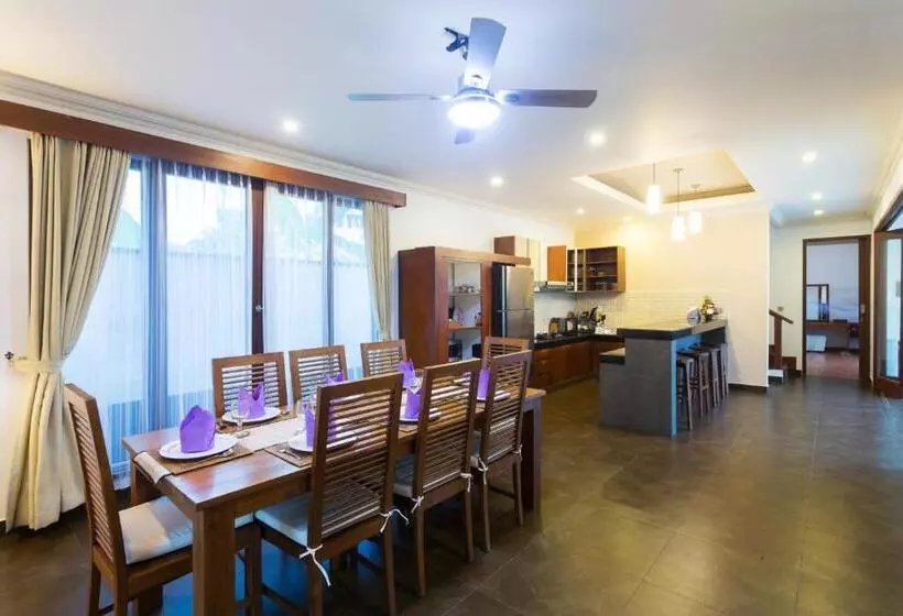 ユースホステル Villa Sabasanti Gianyar