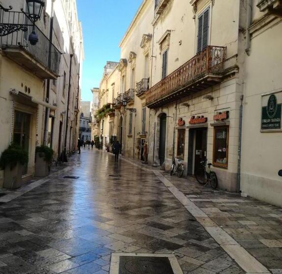 تختخواب و صبحانه Nel Cuore Del Barocco