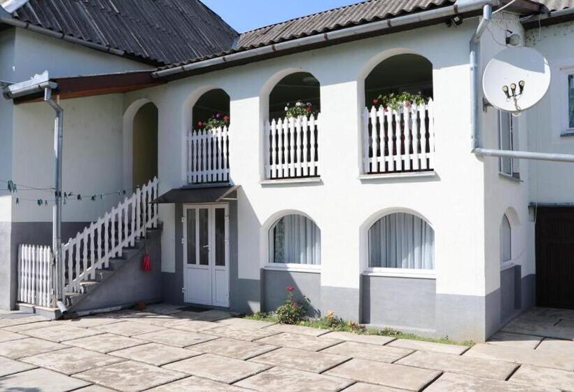 بنسيون садиба анна   термальні води косино