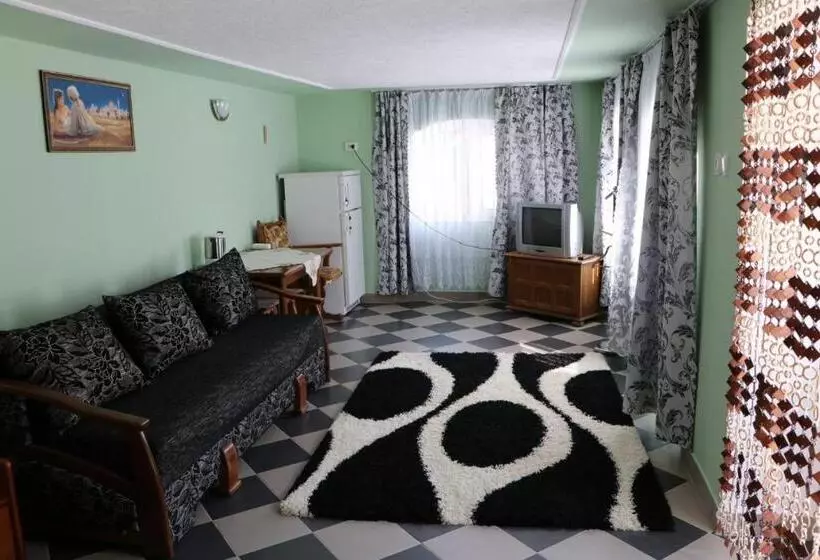 Majatalo садиба анна   термальні води косино