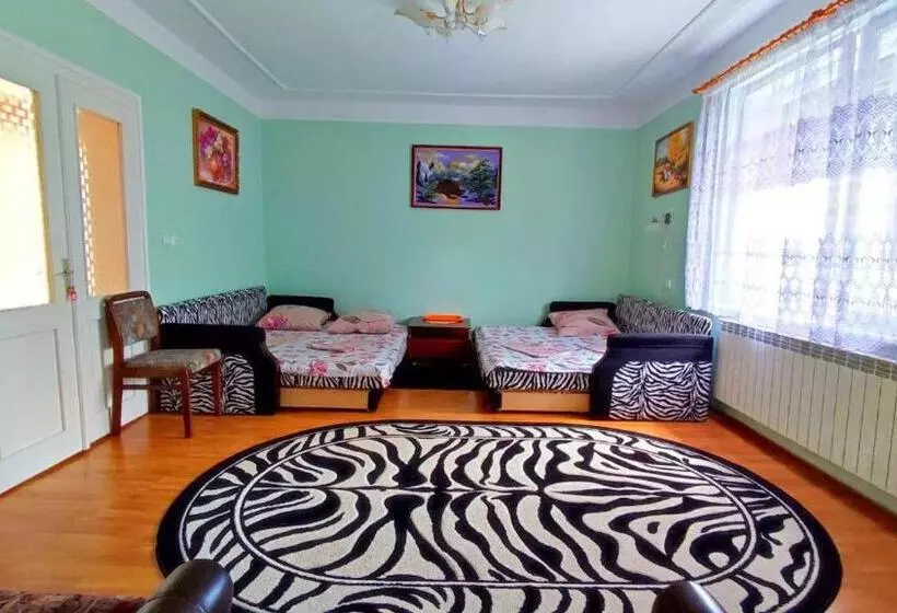 Majatalo садиба анна   термальні води косино