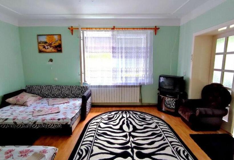 بنسيون садиба анна   термальні води косино