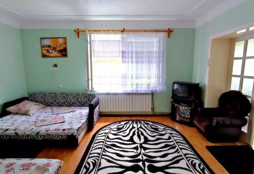 Majatalo садиба анна   термальні води косино