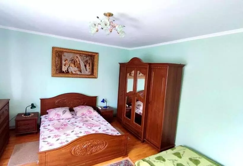 Majatalo садиба анна   термальні води косино