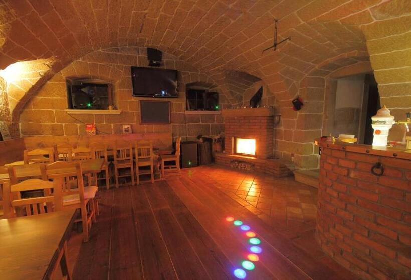 ペンション Bělský Dvůr