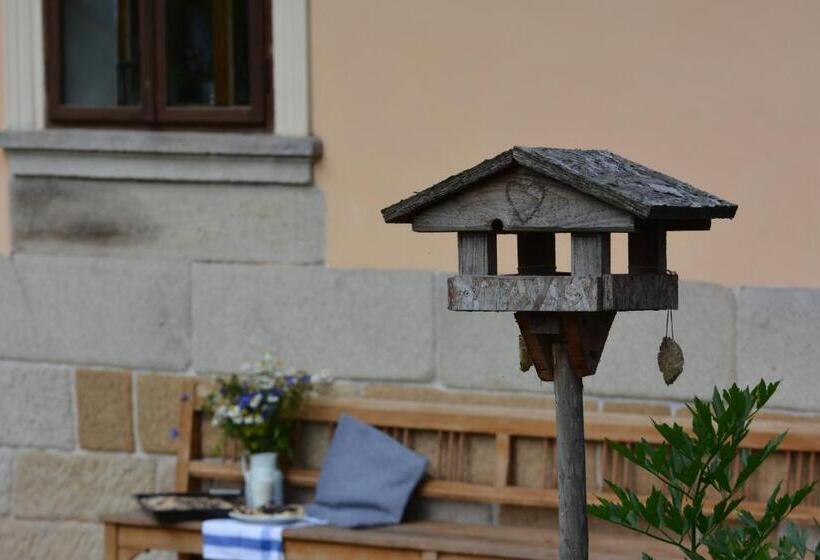 ペンション Bělský Dvůr