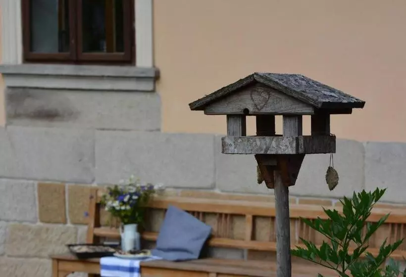 ペンション Bělský Dvůr