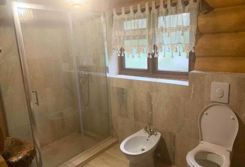 بنسيون Cabana Noah