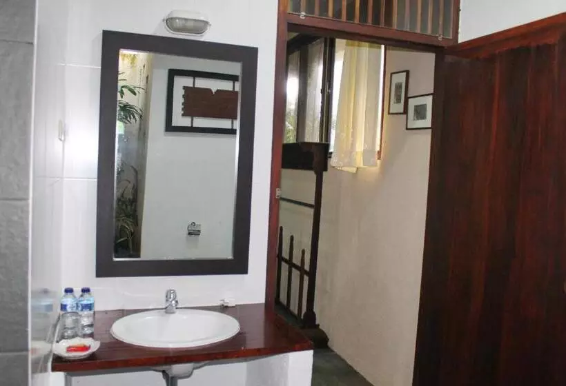Suak Sumatera Resort
