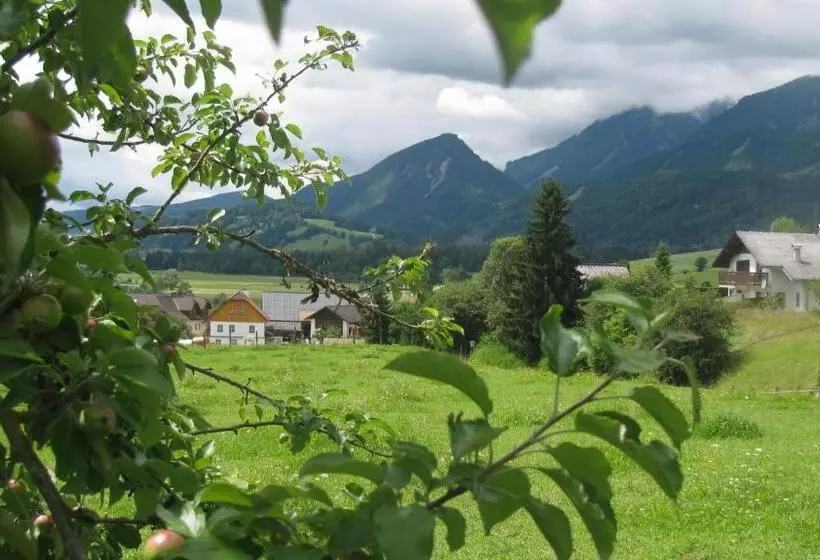 ペンション Gästehaus Zum Steirischen Kuss