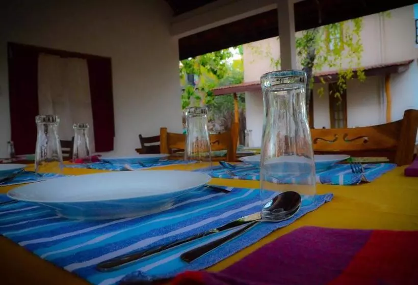 Majatalo Weaver Bird Villa