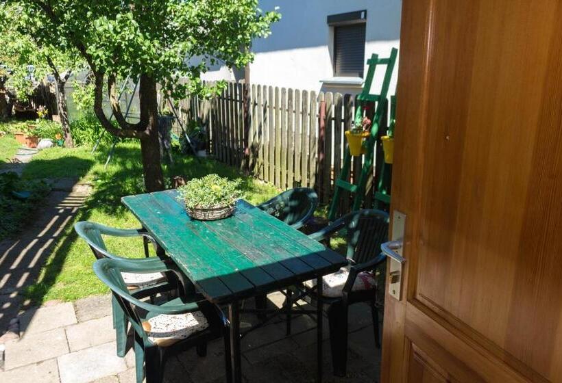 پانسیون Chill House