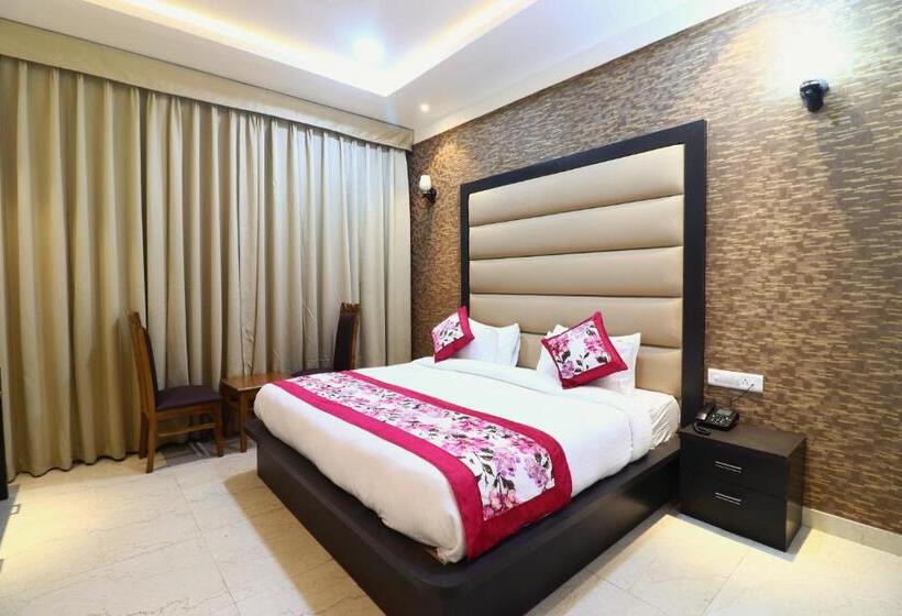 Отель Green View