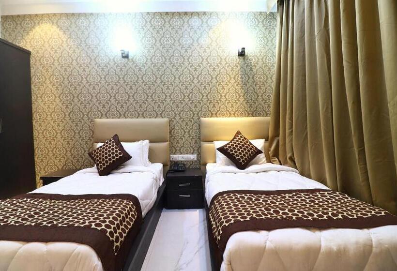 Отель Green View