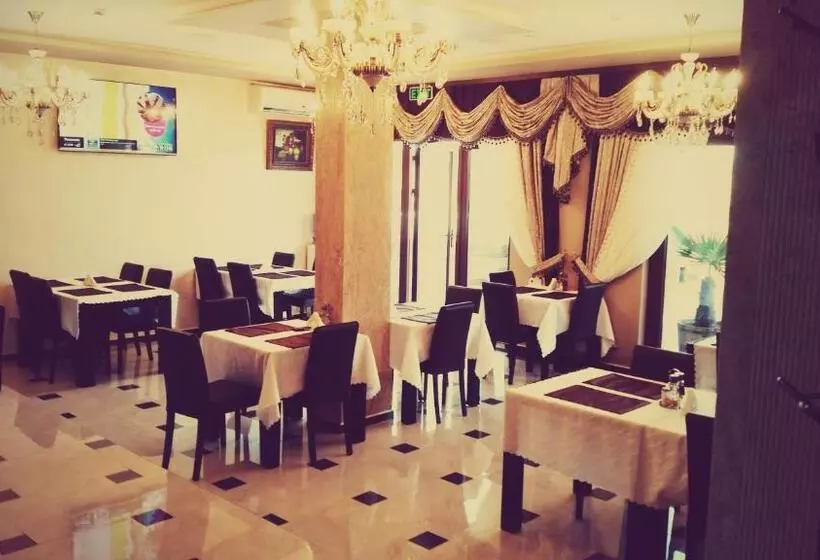 Hotelli Taai