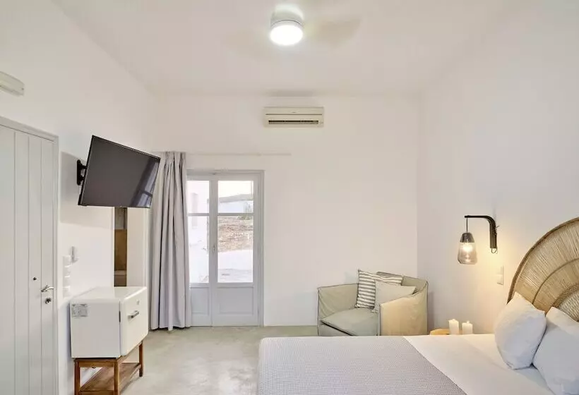 تختخواب و صبحانه Bonatsa Beach House Kimolos