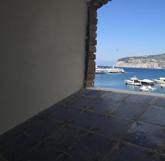 Yacht Club Capo Cervo Suites B&b