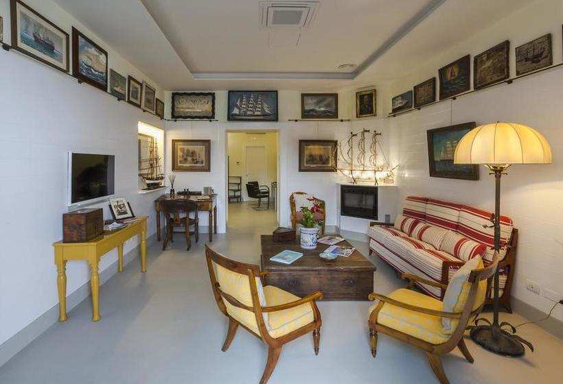 Yacht Club Capo Cervo Suites B&b