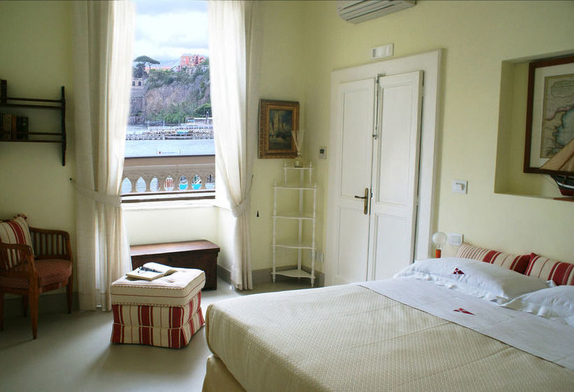 Yacht Club Capo Cervo Suites B&b